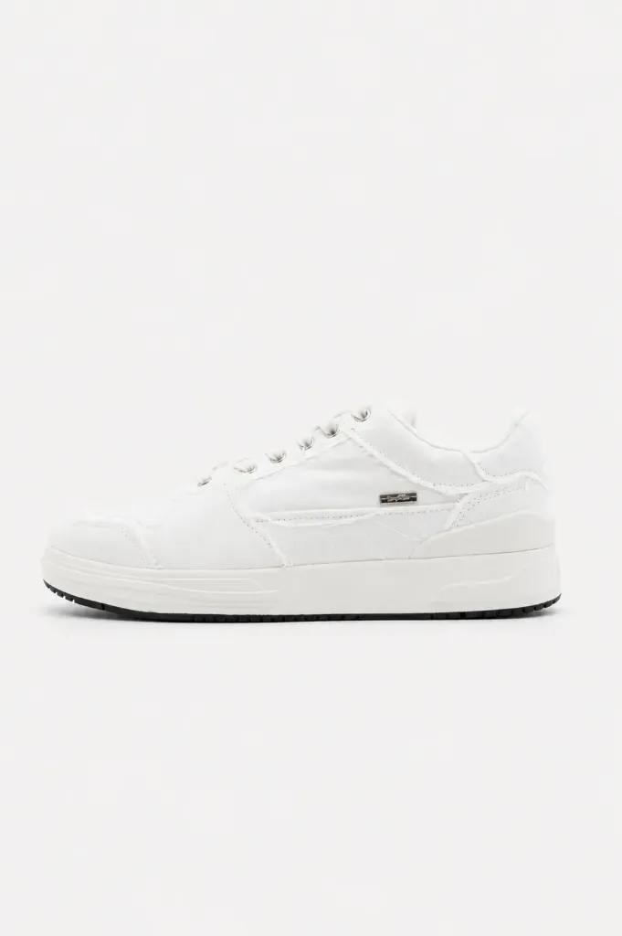 Amur Distressed White (36)