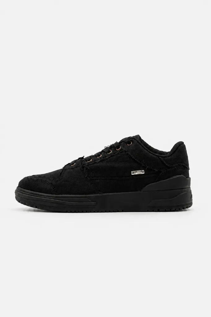 Amur Distressed Black (36)