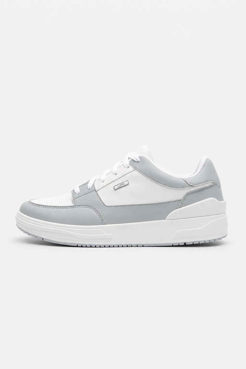Tarsier Light Gray and White